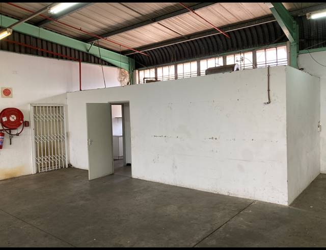 372M² FACTORY TO LET IN NEW GERMANY